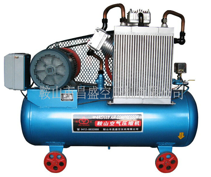 【噴漆無(wú)油空壓機(jī)】請(qǐng)按部就班的操作。